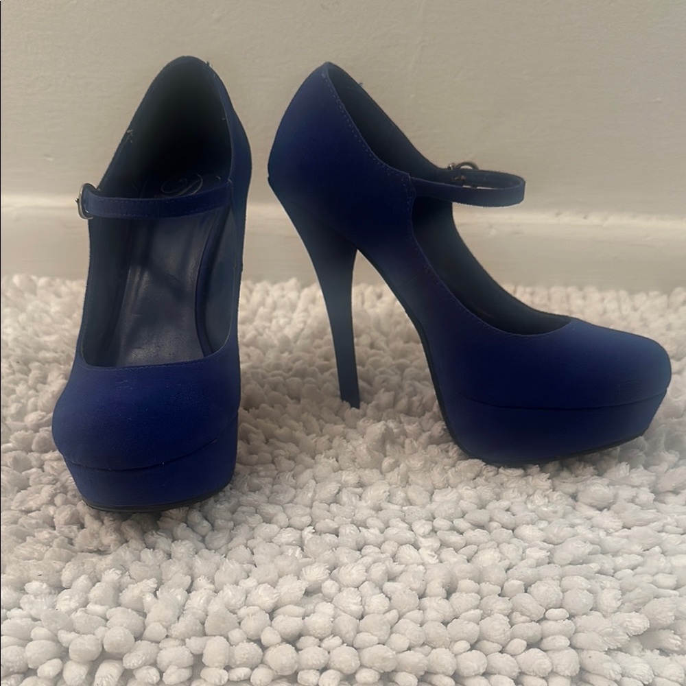 Chic Navy Women's Heels